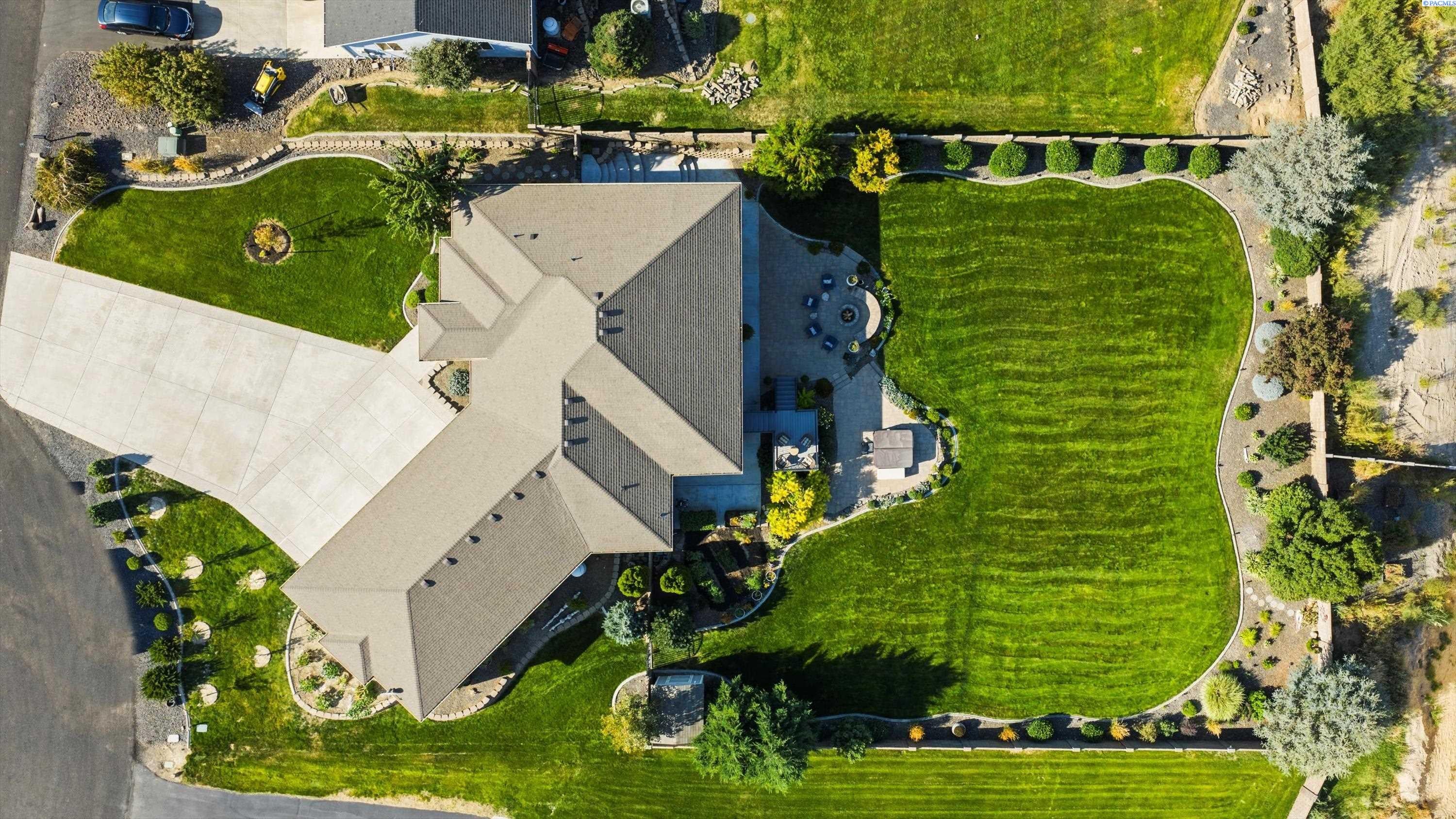 15307 Mountain Ridge Court Kennewick, WA 99338 - Photo 9 of 37 Gallery Image 9
