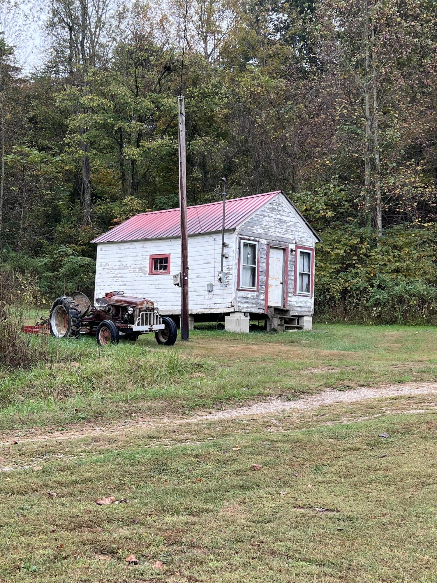 9095 Winchester Road Irvine, KY 40336 - Photo 28 of 78 Workshop