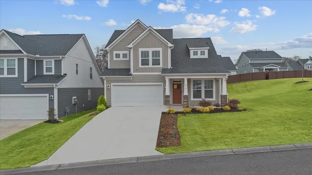 $344,990 | 810 Pleasant Falls Drive, Moore, SC 29369