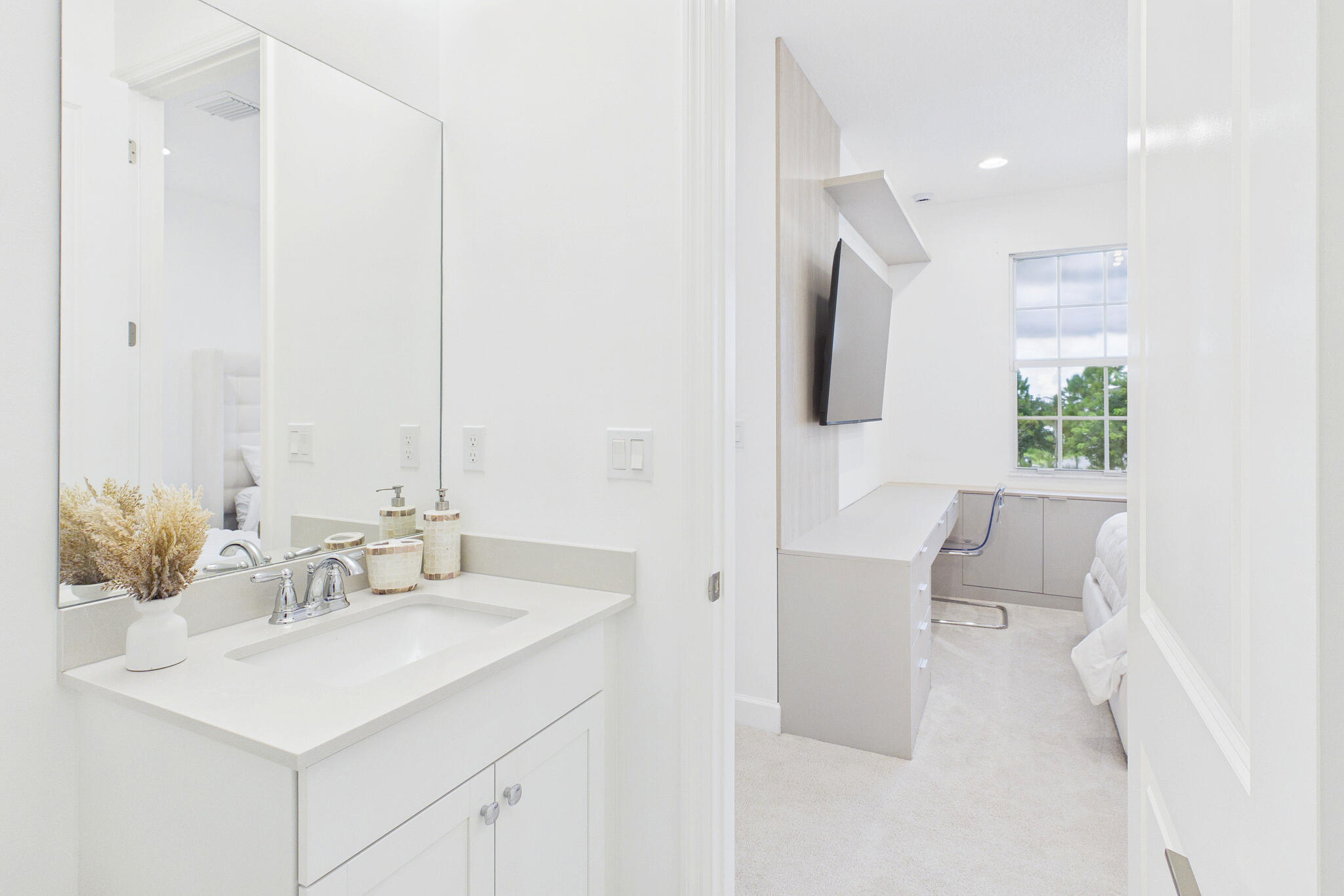 19243 Rolling Acrs Road Loxahatchee, FL 33470 - Photo 80 of 137 Bathroom
