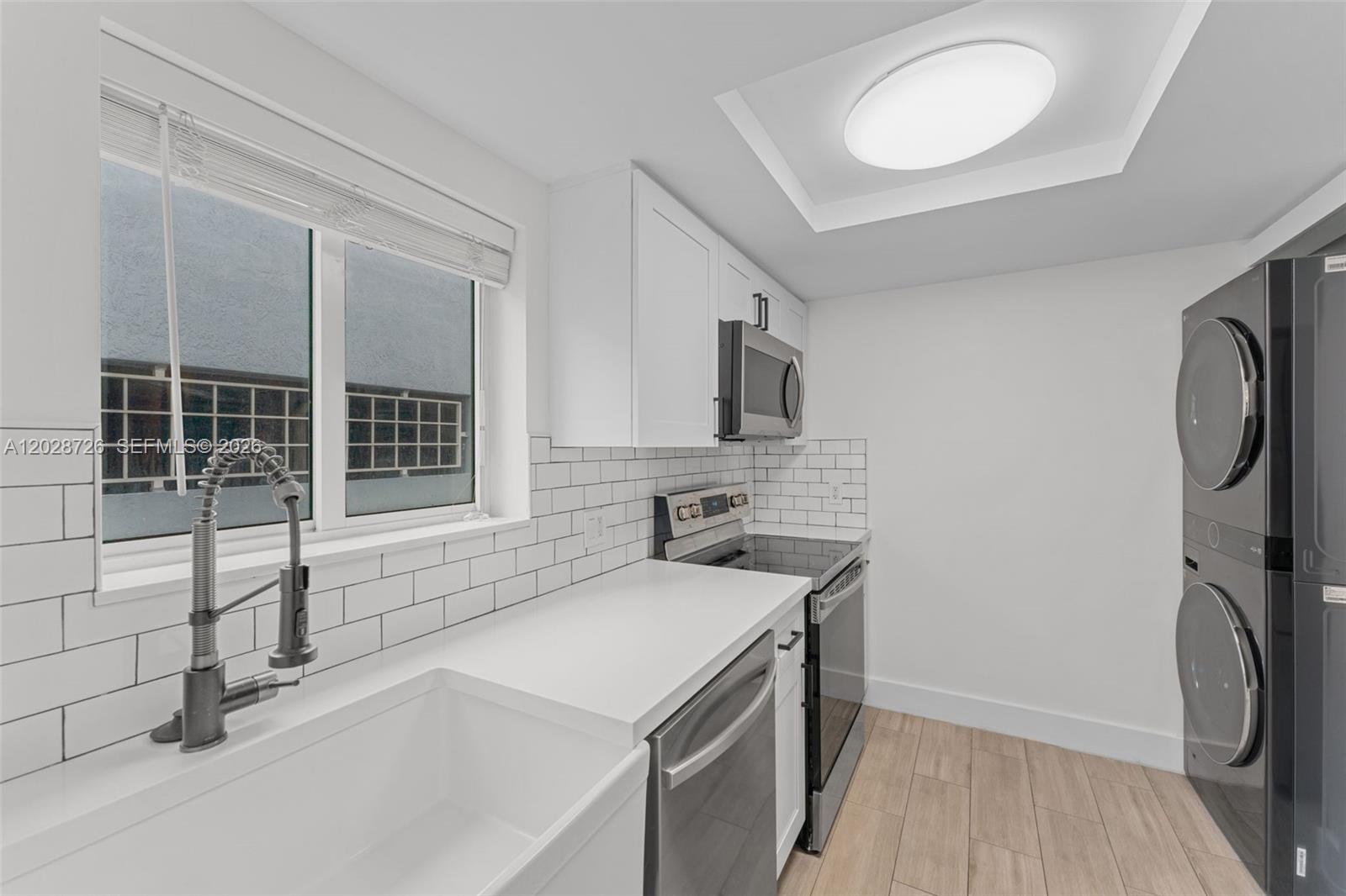 2415 Northwest 16th St Road, Unit 306 Miami, FL 33125 - Photo 3 of 22