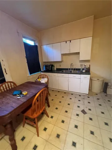 $95,000 | 2722 Mission Street, Pittsburgh, PA 15203