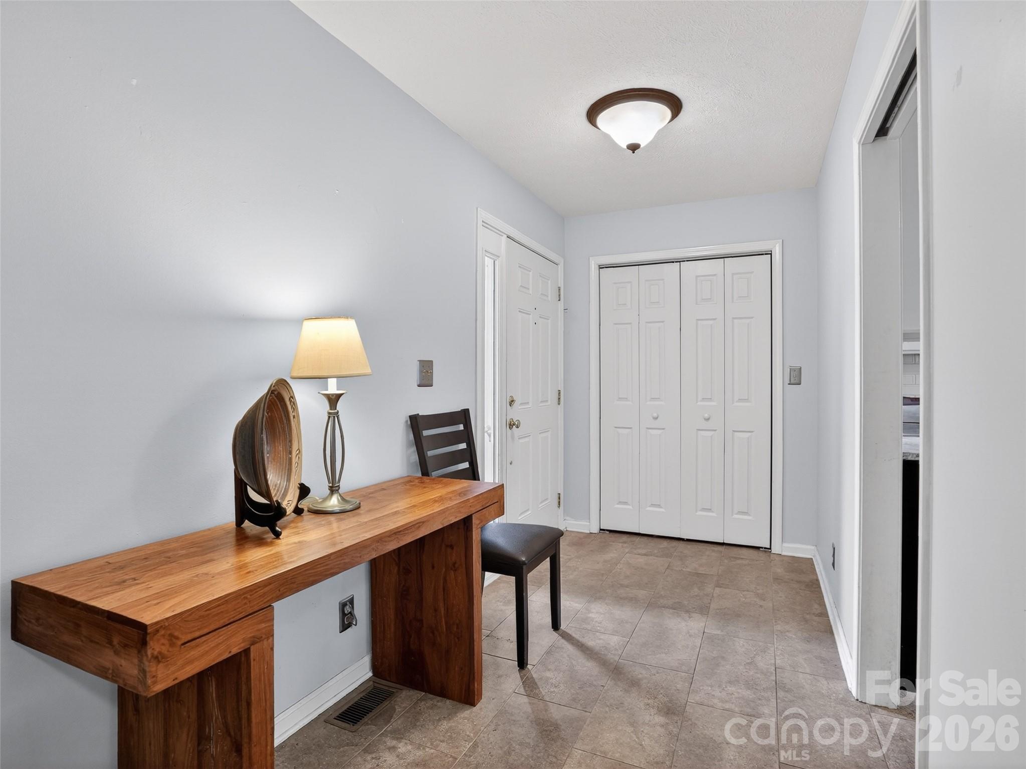 17 Driver Court Hendersonville, NC 28739 - Photo 8 of 48