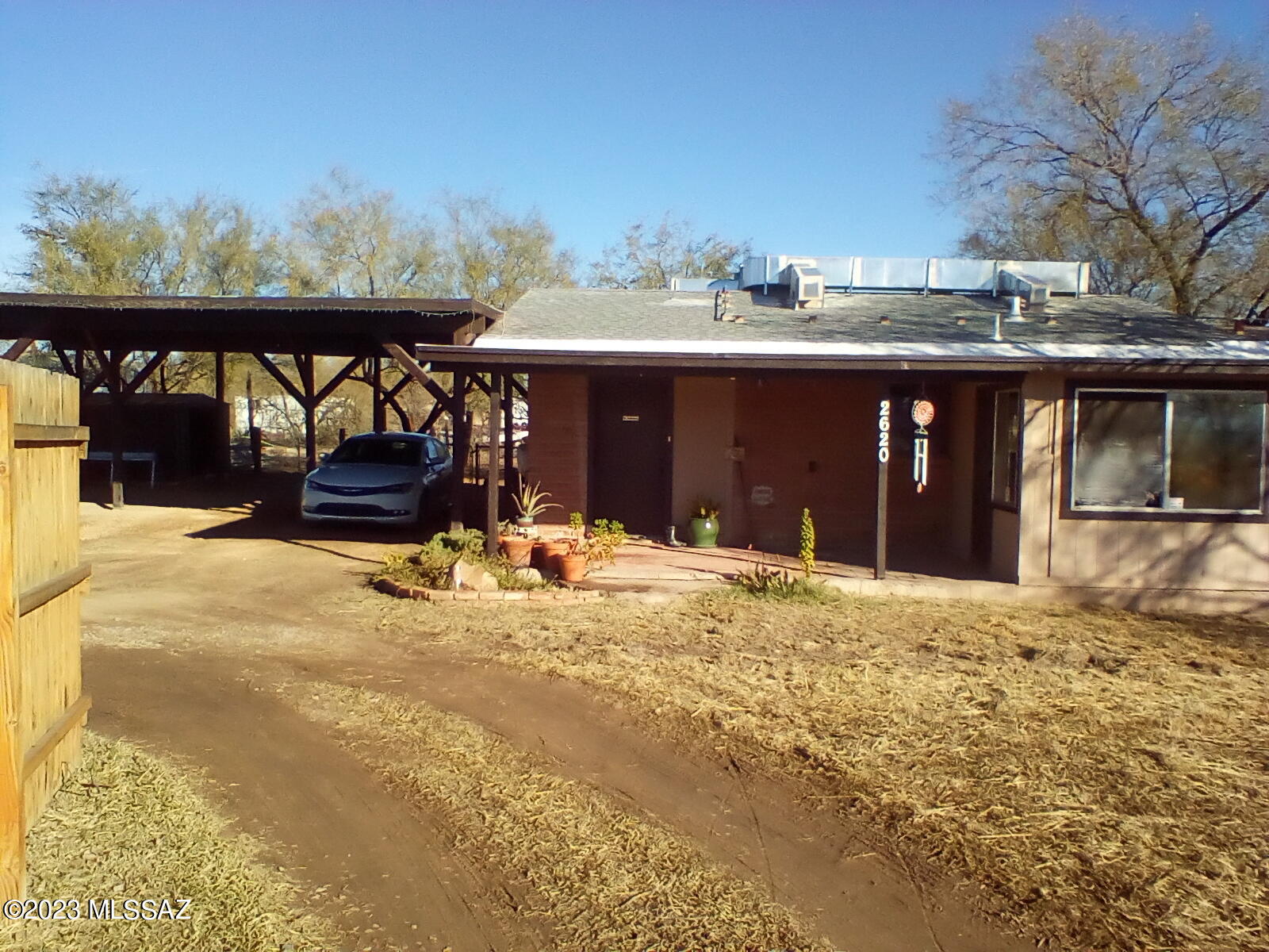 2620 West Alvaro Road Tucson, AZ 85746 - Photo 2 of 31 IMG_20231227_093144