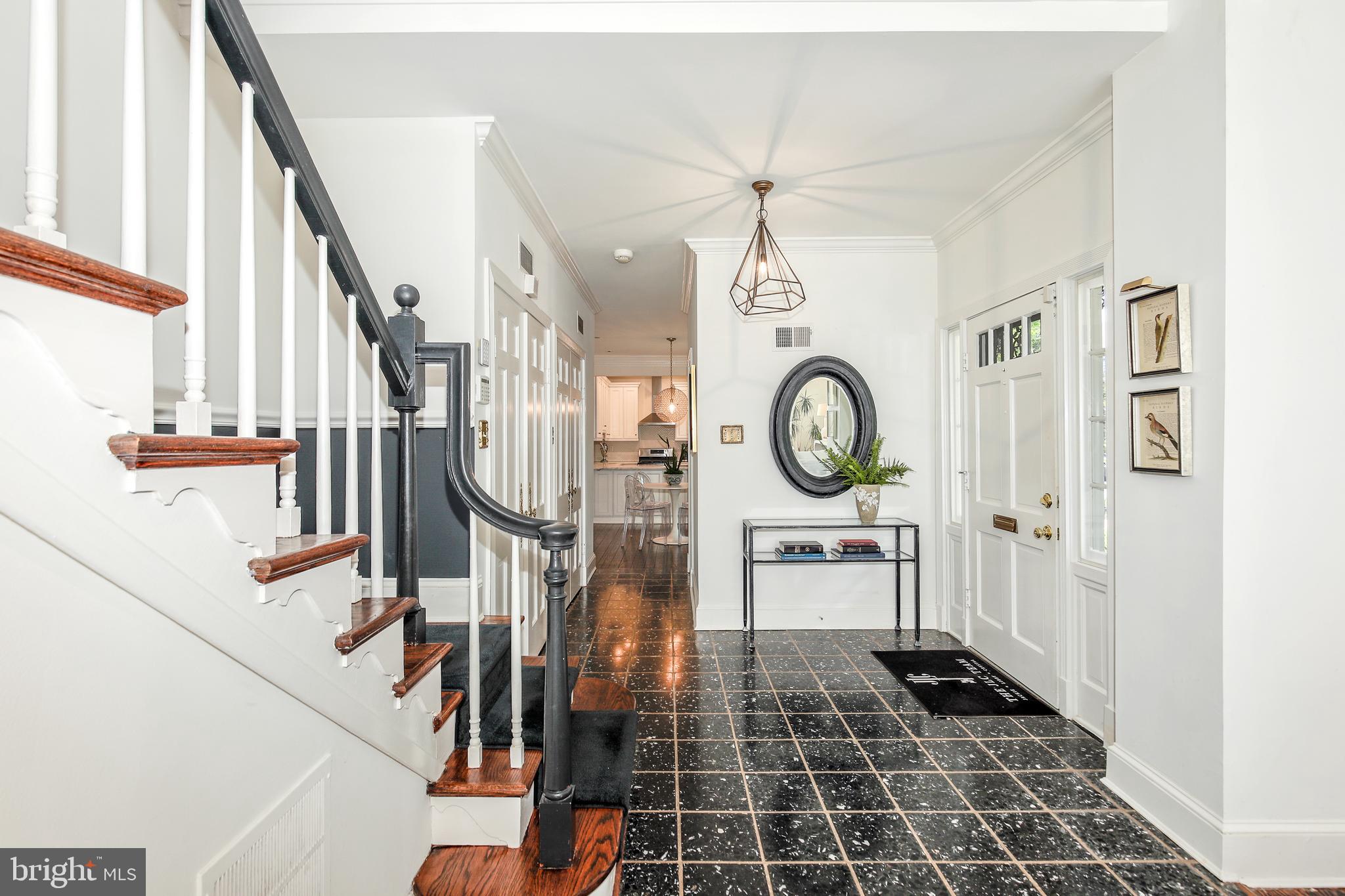 422 Independence Avenue Southeast Washington, DC 20003 - Photo 5 of 42