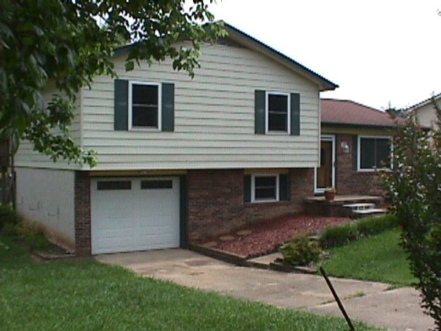 1639 Roberson Road Hixson, TN 37343 - Photo 1 of 5 Primary Photo