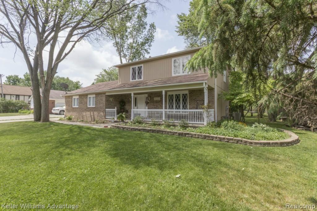 8991 Farmington Road Livonia, MI 48150 - Photo 26 of 31 3-Farmington_8991.jpg