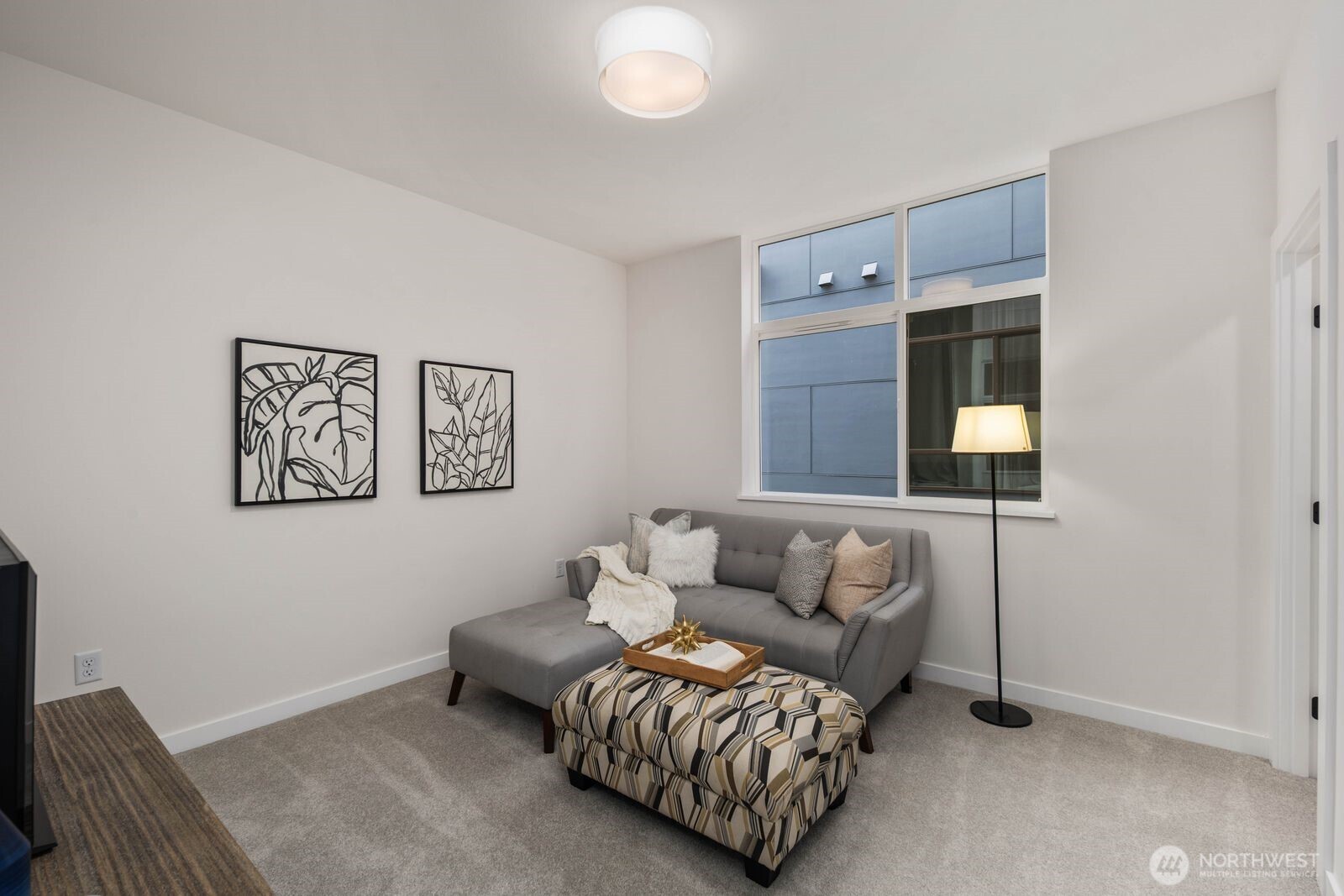 548 South Cloverdale Street, Unit B Seattle, WA 98108 - Photo 15 of 36