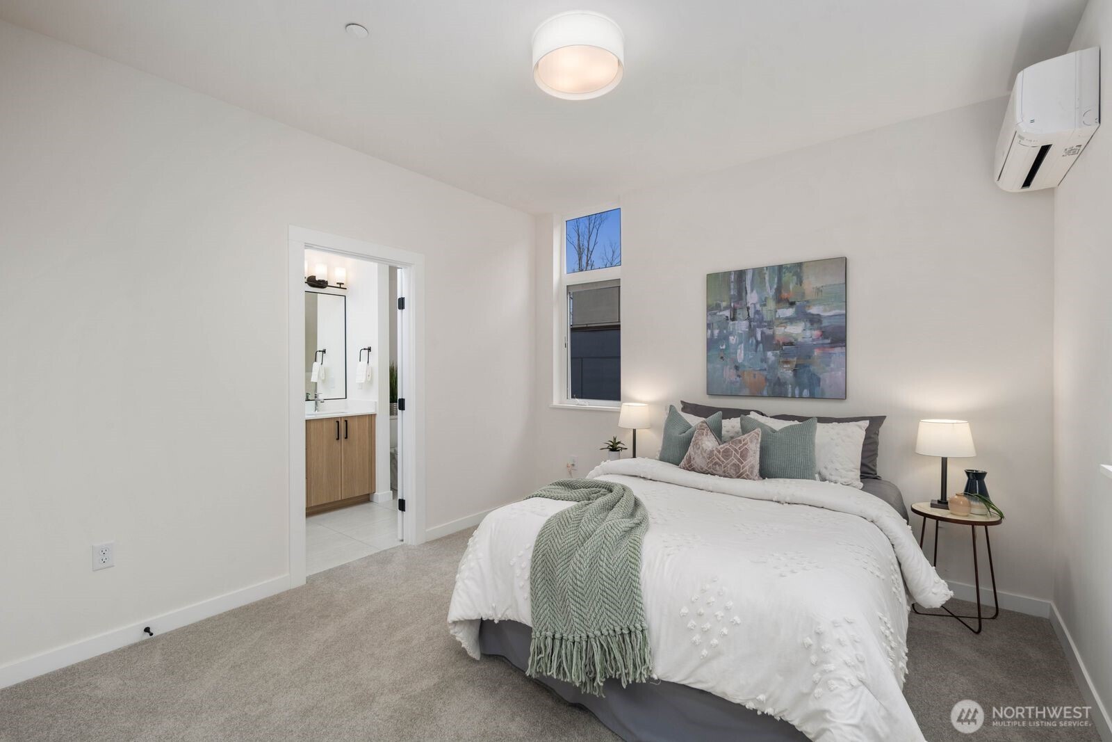 548 South Cloverdale Street, Unit B Seattle, WA 98108 - Photo 19 of 36