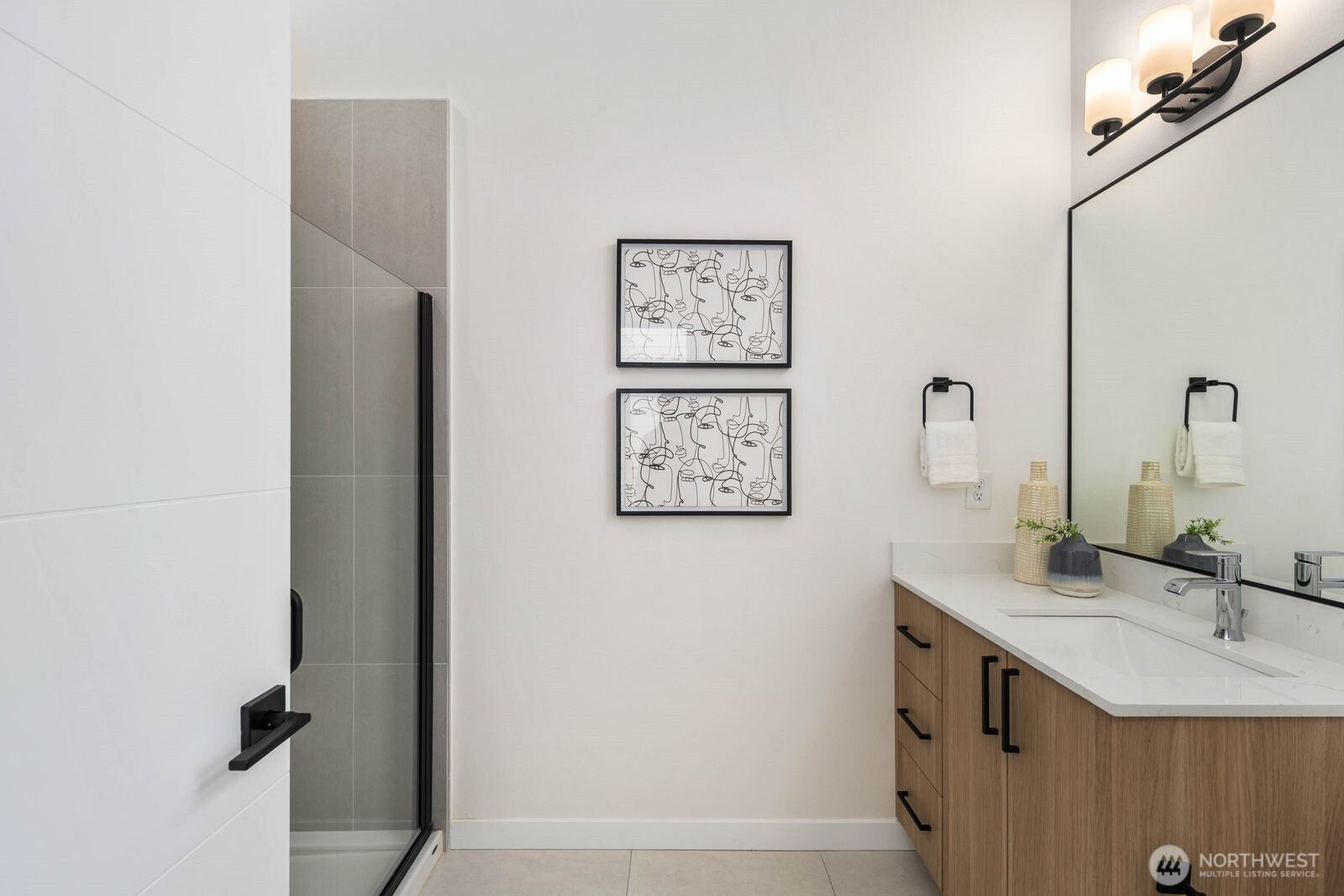 548 South Cloverdale Street, Unit B Seattle, WA 98108 - Photo 23 of 36