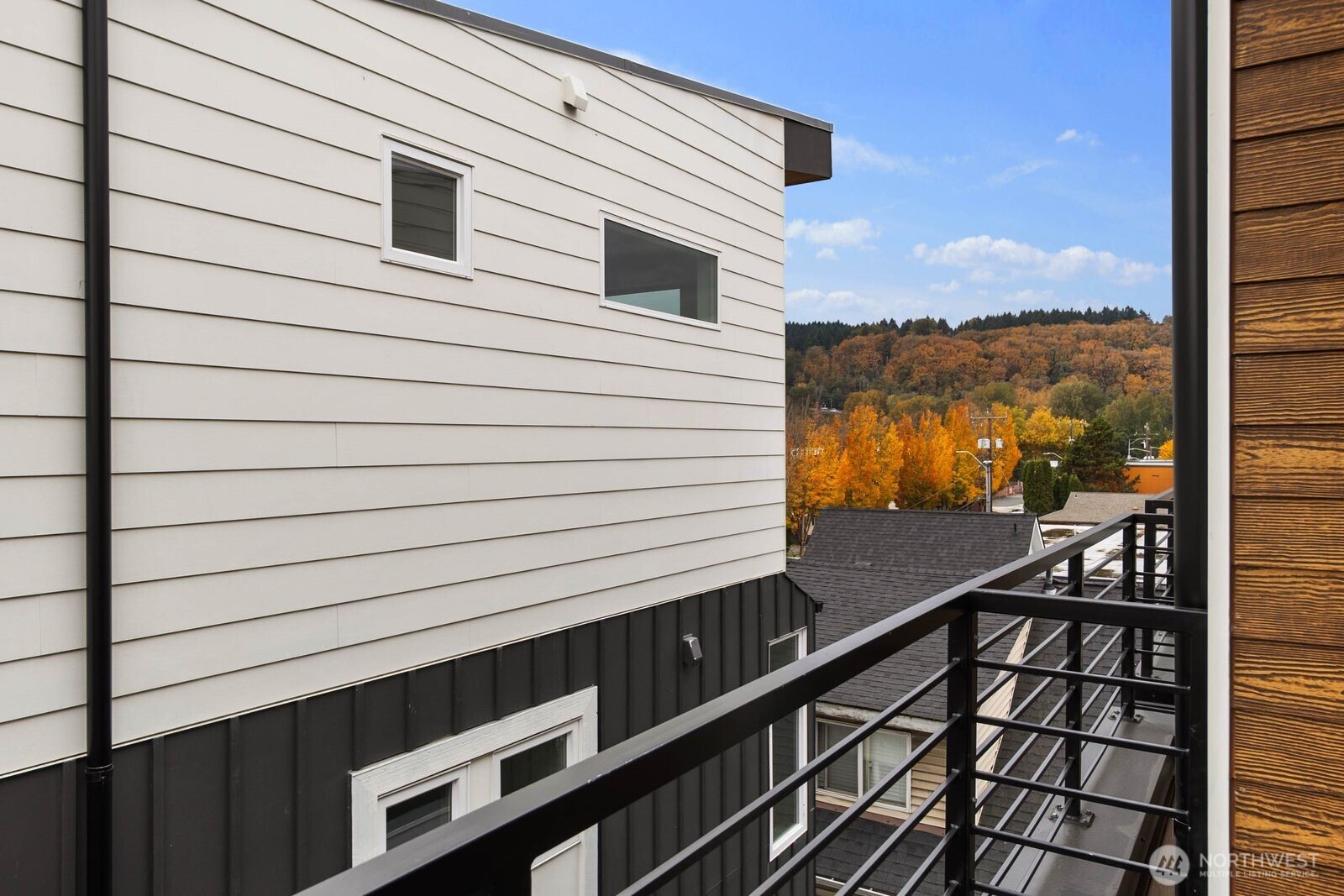 548 South Cloverdale Street, Unit B Seattle, WA 98108 - Photo 26 of 36