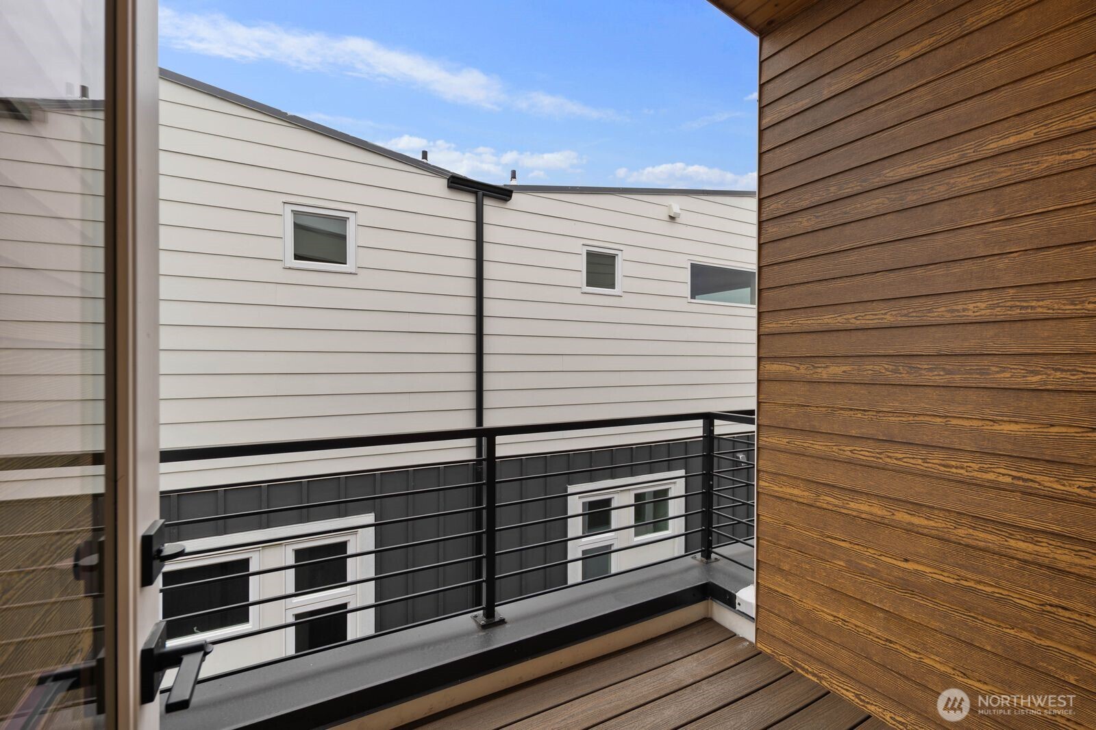 548 South Cloverdale Street, Unit B Seattle, WA 98108 - Photo 27 of 36