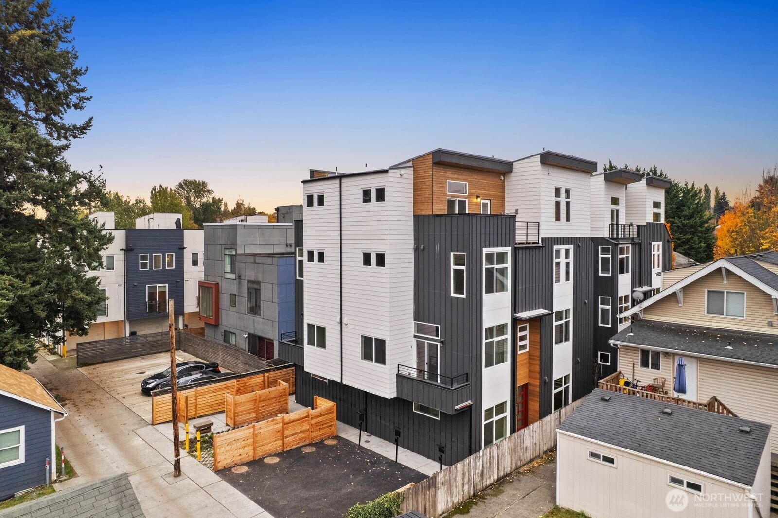 548 South Cloverdale Street, Unit B Seattle, WA 98108 - Photo 3 of 36