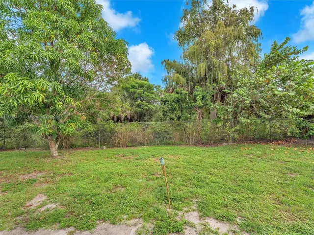 $455,000 | 1027 Southwest 49th Terrace, Margate, FL 33068