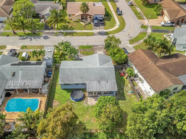 $455,000 | 1027 Southwest 49th Terrace, Margate, FL 33068