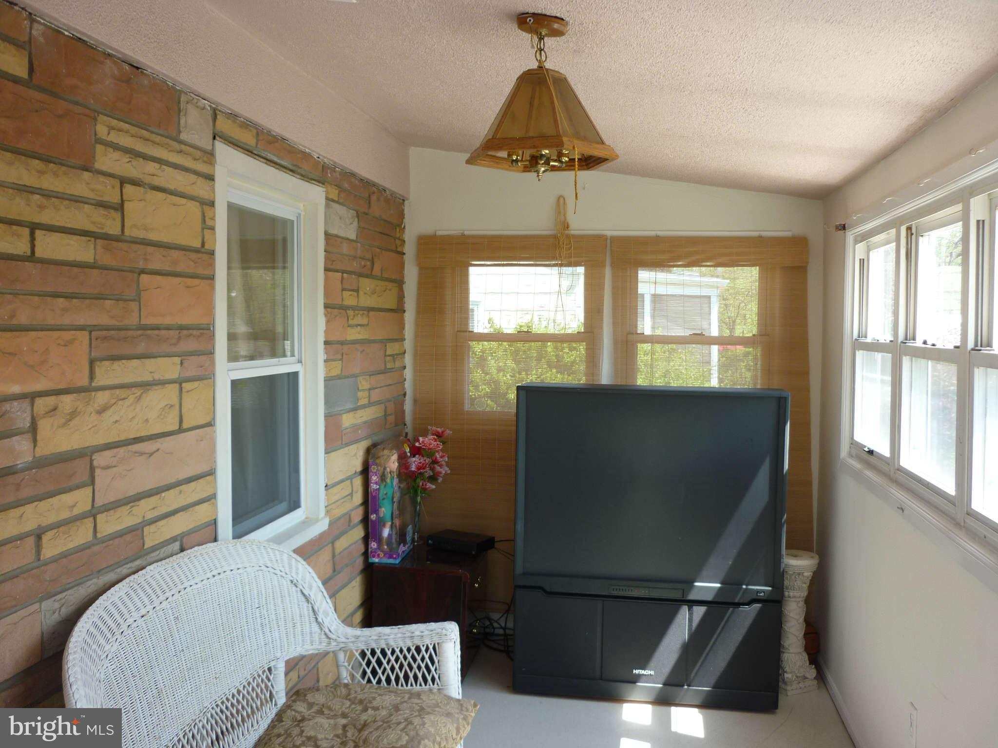 4225 Round Hill Road Silver Spring, MD 20906 - Photo 2 of 14 All Season Porch