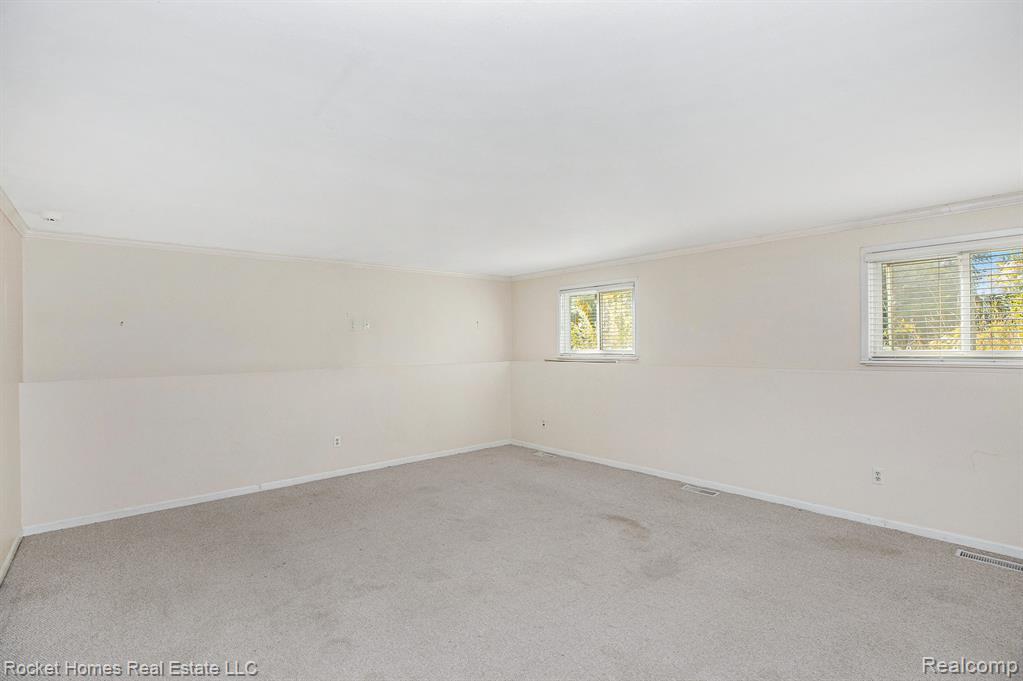 1815 Ruby Avenue Rochester Hills, MI 48309 - Photo 14 of 34