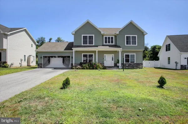 $449,900 | 238 Parkway Drive, Mount Holly Springs, PA 17065
