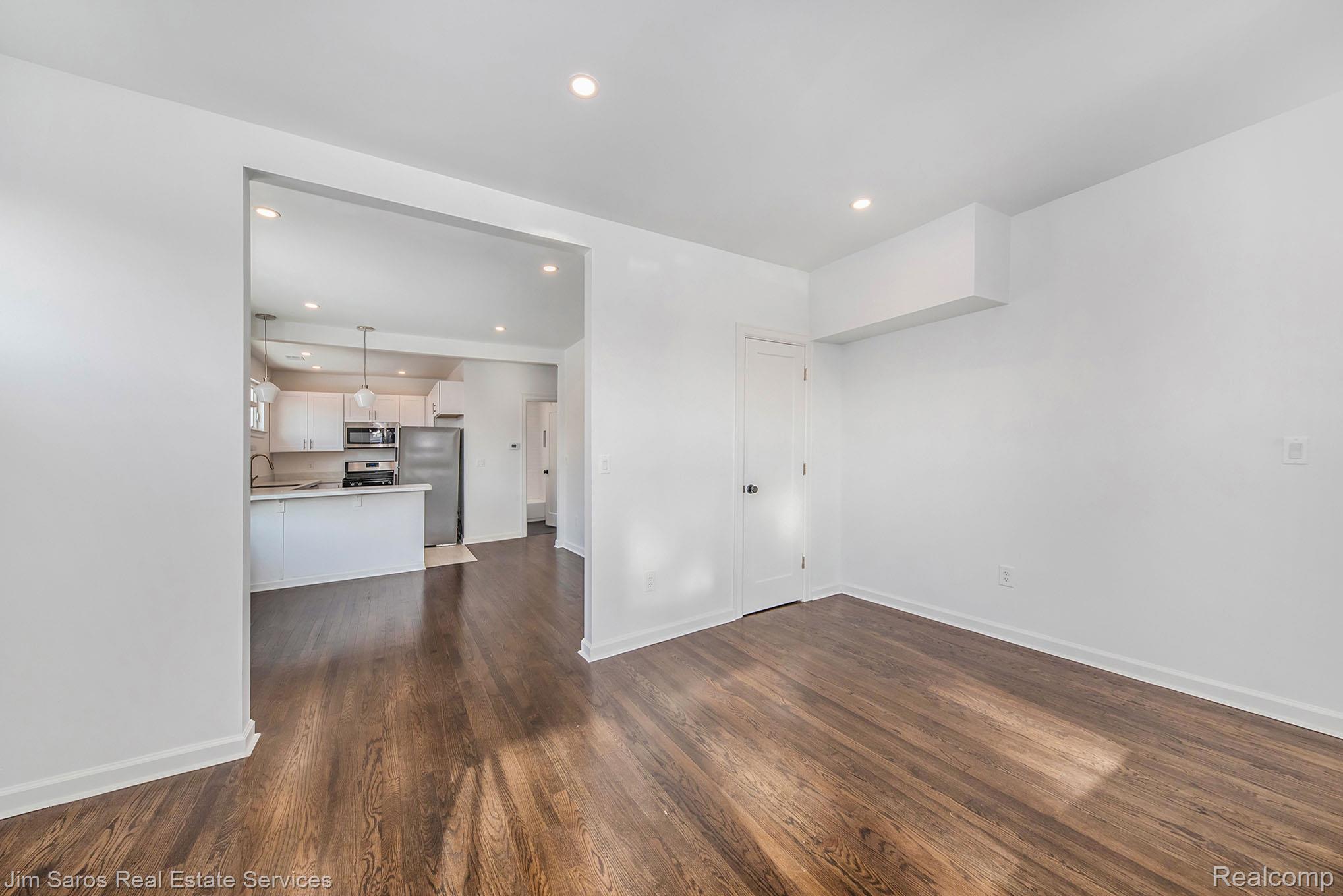 249 Custer Street Detroit, MI 48202 - Photo 5 of 22 2S4A4716.jpg