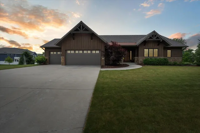 $859,900 | 3635 Stanwood Drive, Dewitt, MI 48820