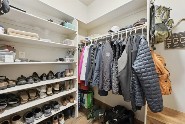 $859,900 | 3635 Stanwood Drive, Dewitt, MI 48820