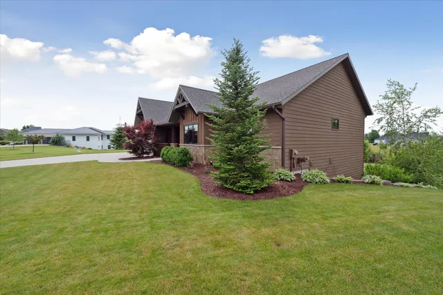 $859,900 | 3635 Stanwood Drive, Dewitt, MI 48820