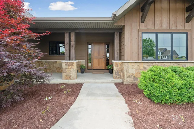 $859,900 | 3635 Stanwood Drive, Dewitt, MI 48820