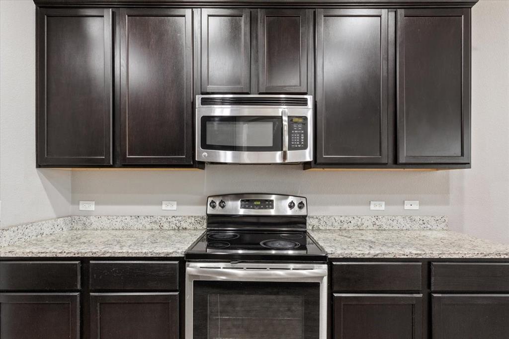 10713 Burnham Drive Waco, TX 76708 - Photo 8 of 28