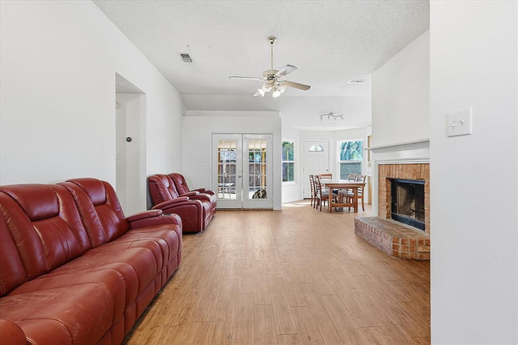 311 Alyse Road Roanoke, TX 76262 - Photo 8 of 40 Gallery Image 8