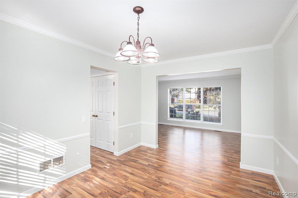 582 Whitney Drive Rochester Hills, MI 48307 - Photo 6 of 29