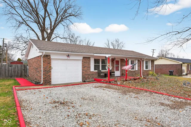 $235,000 | 602 Meadows Drive, Mooresville, IN 46158