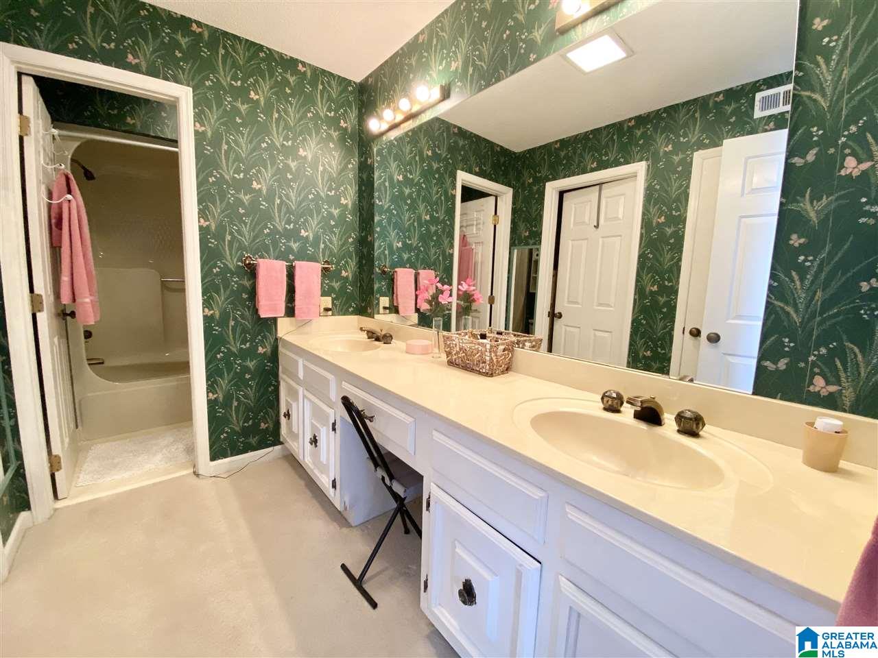 1876 Rockwood Road, Unit 1876 Birmingham, AL 35216 - Photo 18 of 32