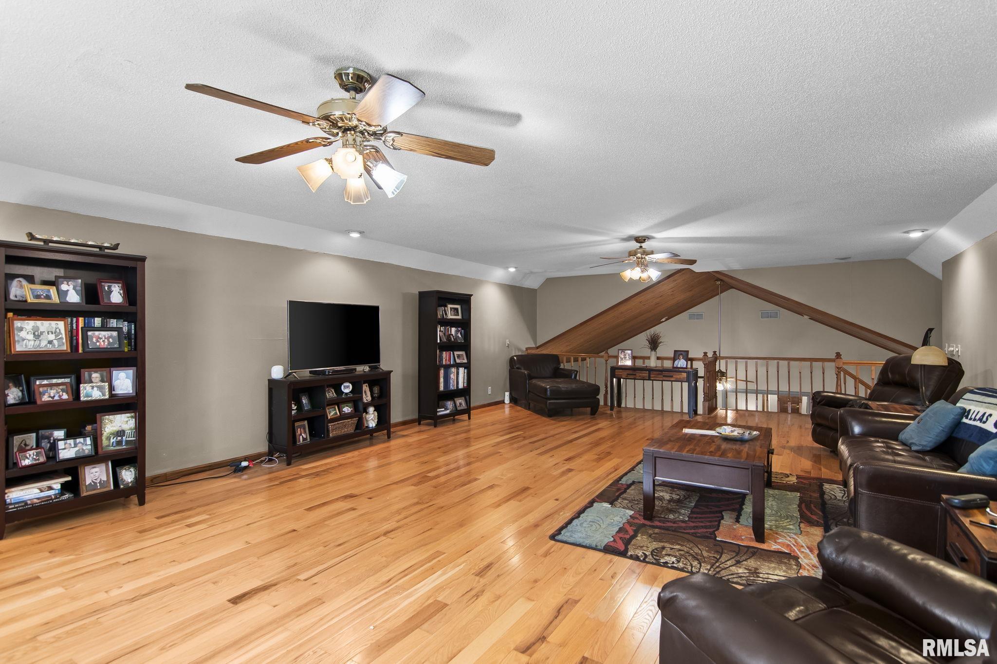 4489 Palmyra Road Palmyra, IL 62674 - Photo 38 of 52