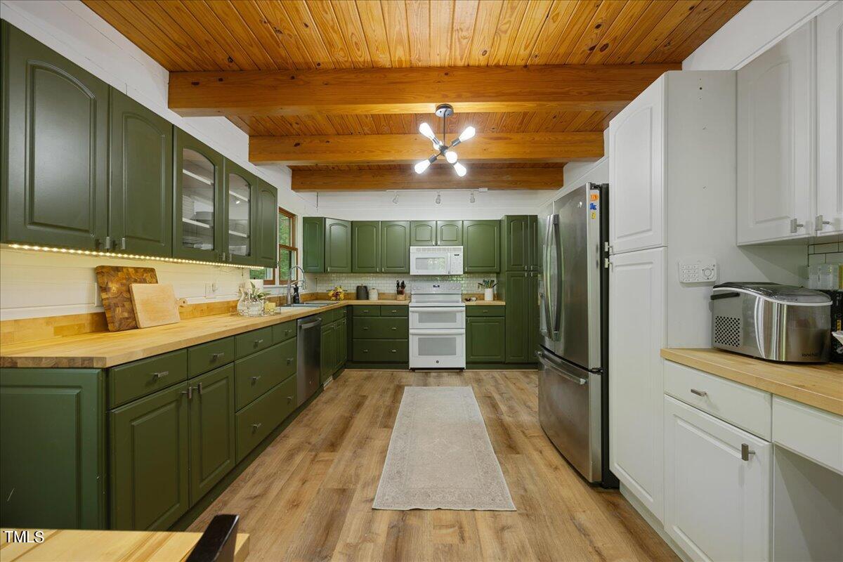 12513 Old Creedmoor Road Raleigh, NC 27613 - Photo 10 of 45 17-2A1A2333