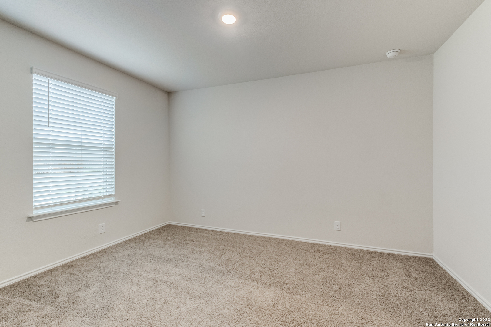 9558 Ranch Loop San Antonio, TX 78254 - Photo 5 of 12