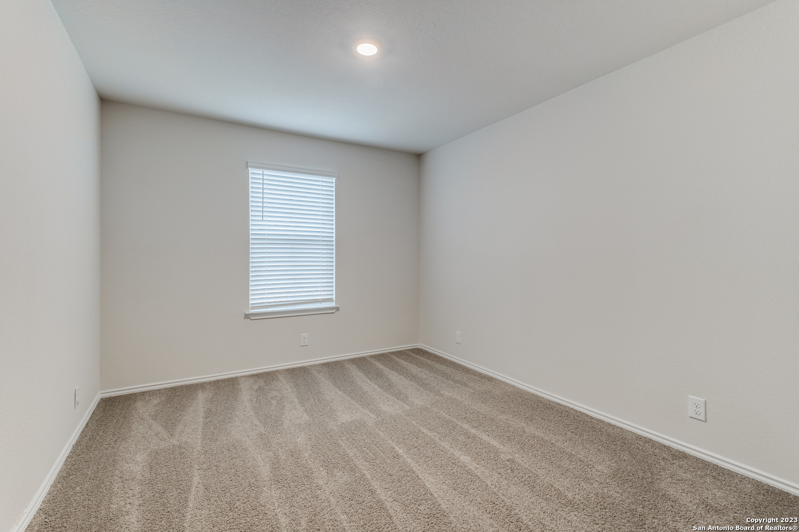 9558 Ranch Loop San Antonio, TX 78254 - Photo 7 of 12