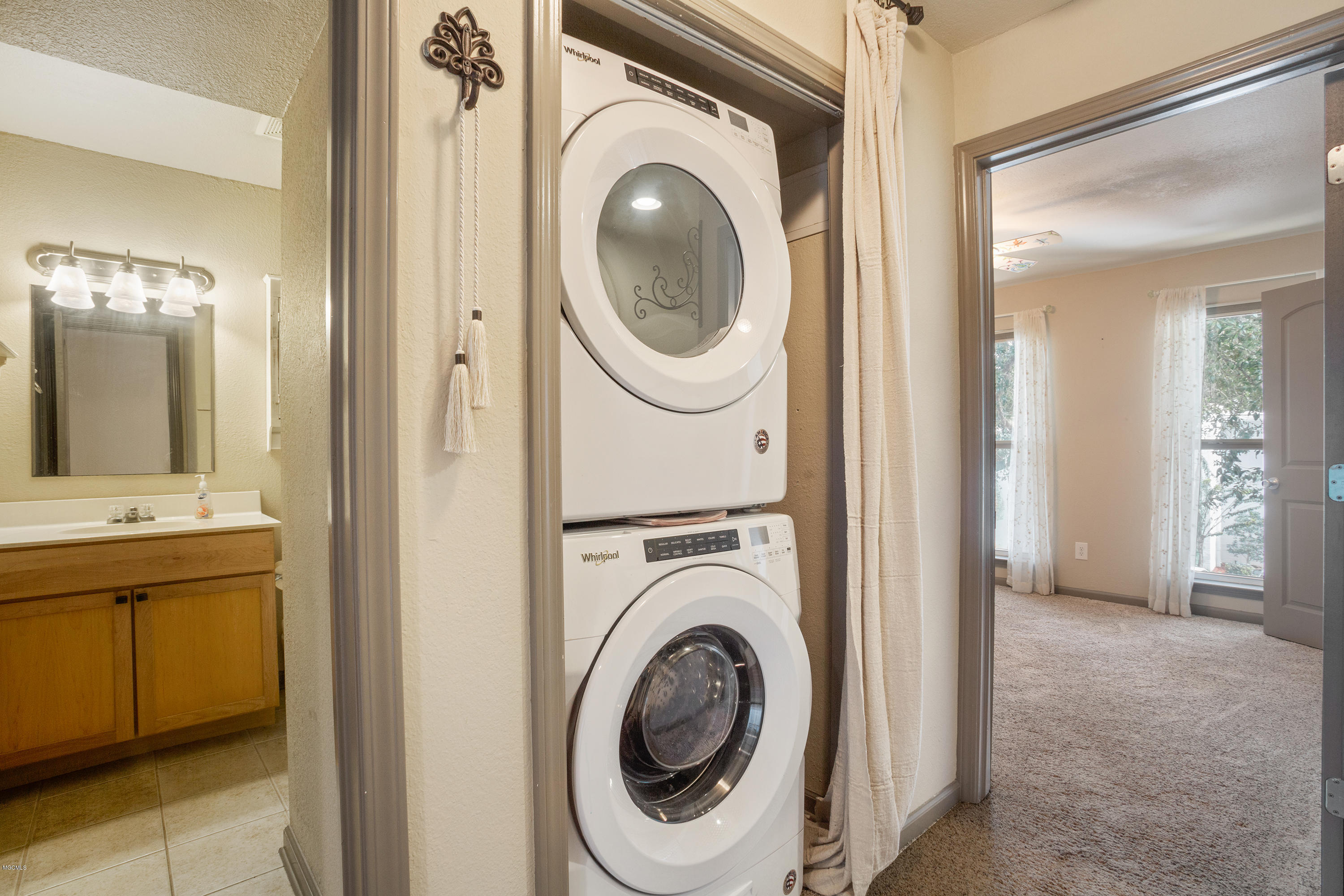 3230 Cumberland Road, Unit 20 Ocean Springs, MS 39564 - Photo 16 of 28 022