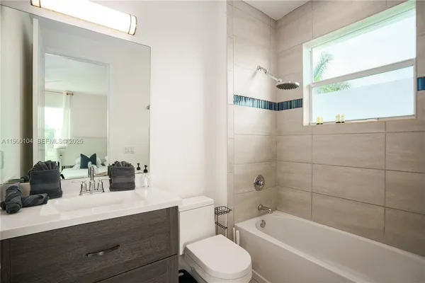 $25,000 | 11 Northwest 122nd Avenue, Miami, FL 33182