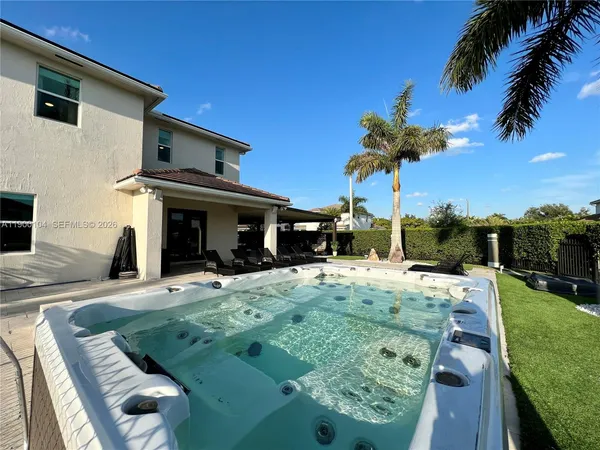 $25,000 | 11 Northwest 122nd Avenue, Miami, FL 33182