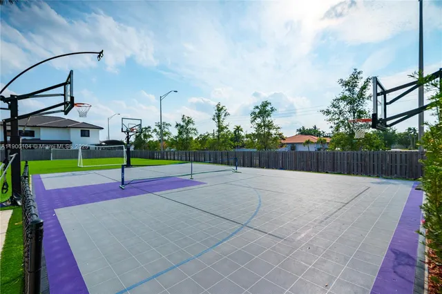 $25,000 | 11 Northwest 122nd Avenue, Miami, FL 33182