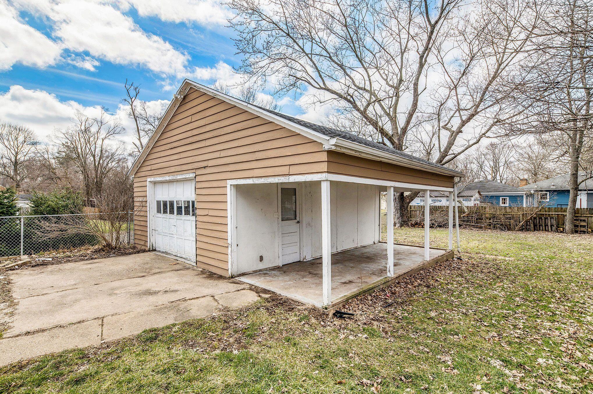 3207 Random Road Kalamazoo, MI 49004 - Photo 13 of 14 dXo-fC-g