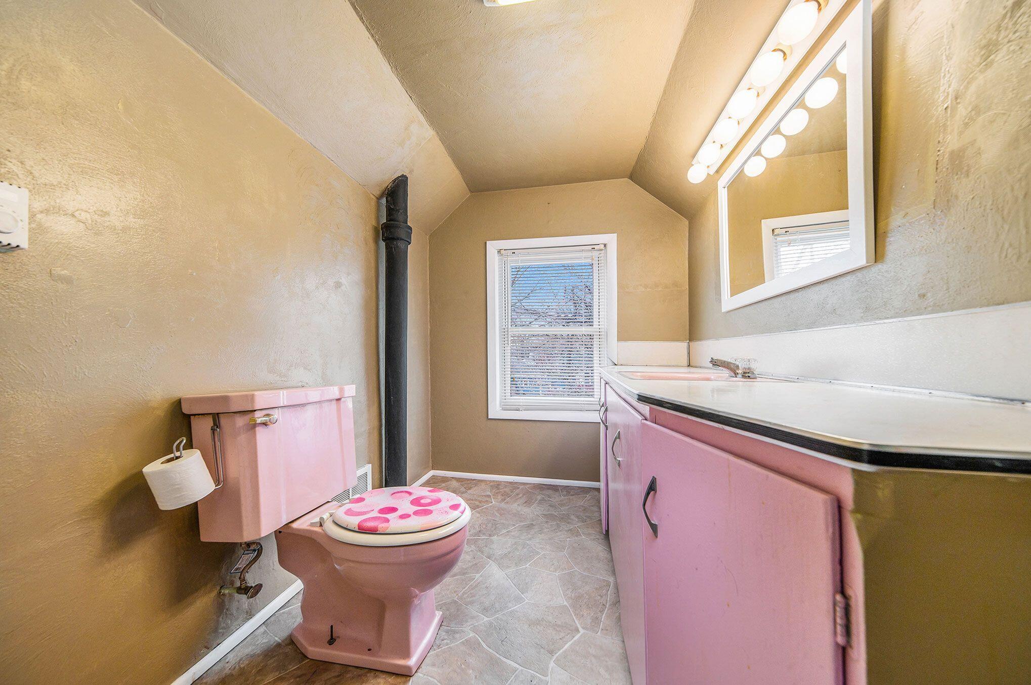 3207 Random Road Kalamazoo, MI 49004 - Photo 10 of 14 ng_AJs8A