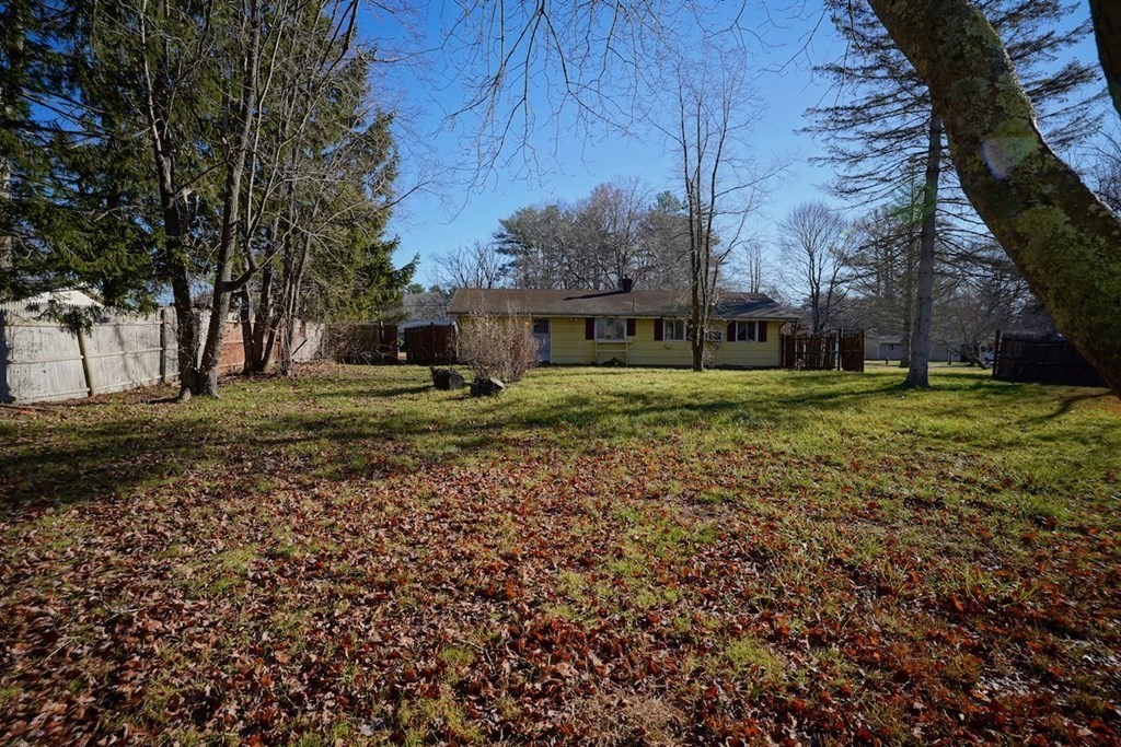 16 Temi Road Beverly, MA 01915 - Photo 11 of 12