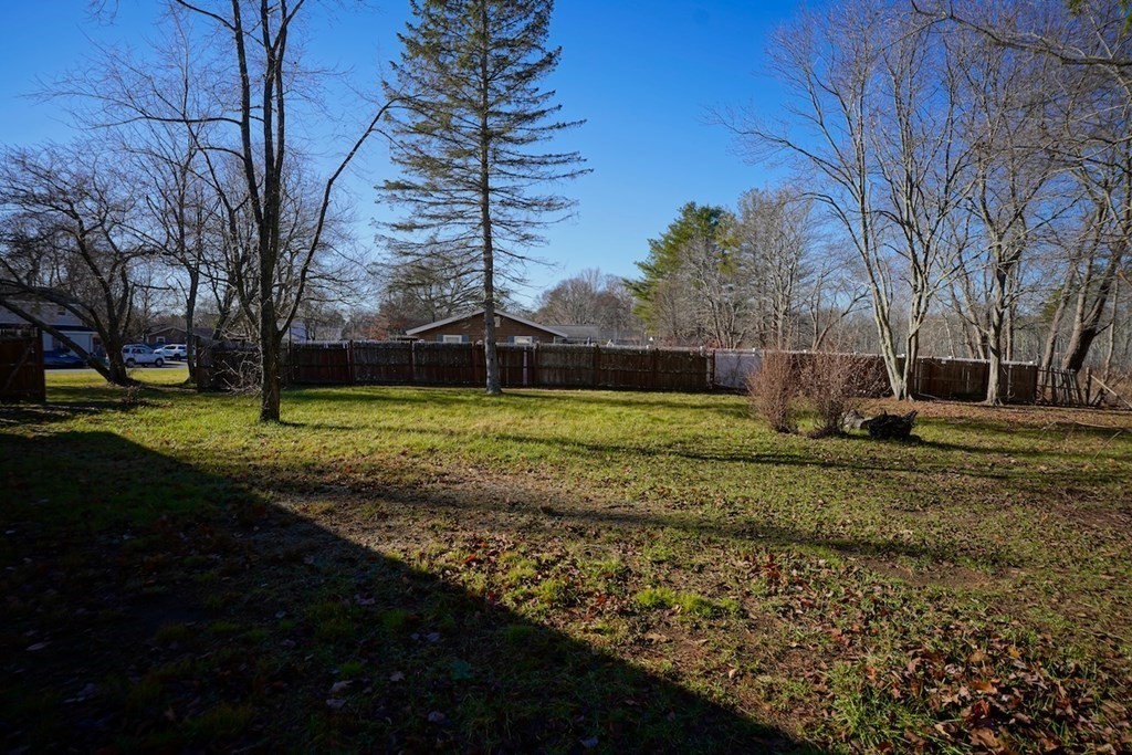 16 Temi Road Beverly, MA 01915 - Photo 4 of 12