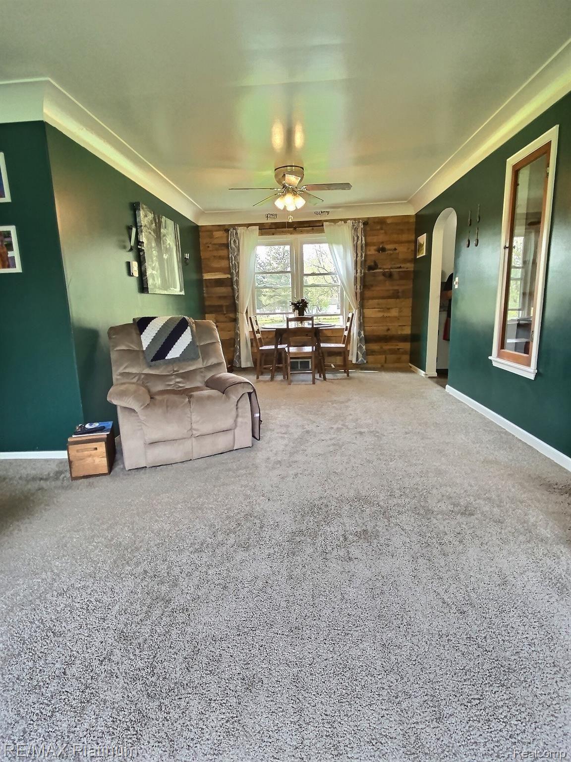 3625 Davison Road Lapeer, MI 48446 - Photo 6 of 25 IMG_2925.JPG
