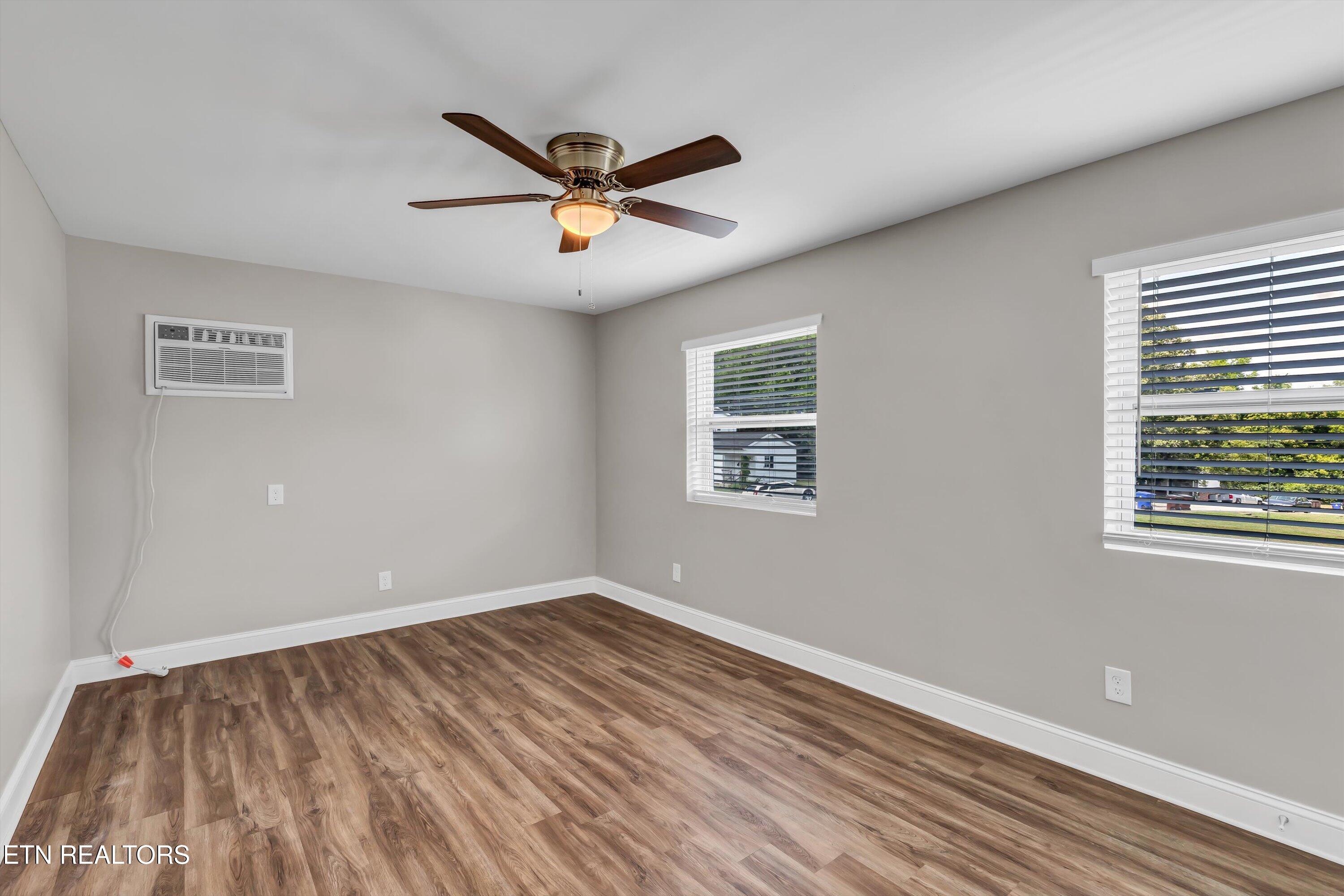 153 Tacoma Road Oak Ridge, TN 37830 - Photo 20 of 27 20-153 Tacoma Rd-20