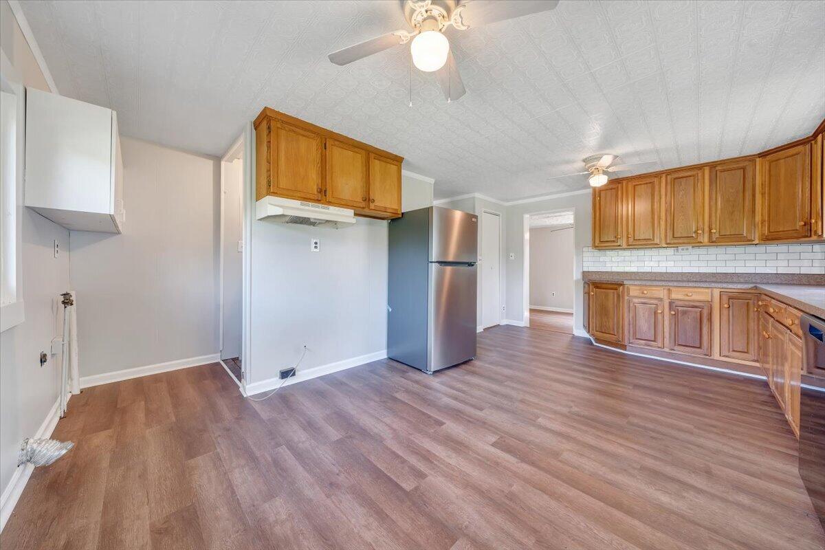 6058 Old Rte 11 Dublin, VA 24084 - Photo 11 of 42 11-MIB06971