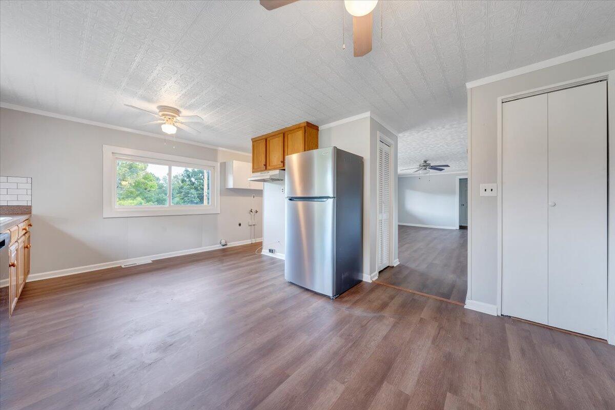 6058 Old Rte 11 Dublin, VA 24084 - Photo 12 of 42 12-MIB06968