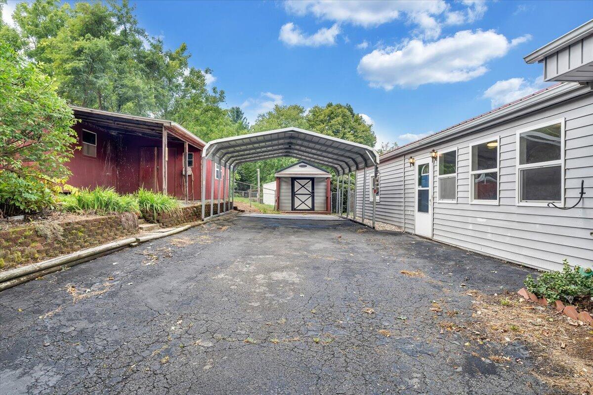 6058 Old Rte 11 Dublin, VA 24084 - Photo 27 of 42 27-MIB07031
