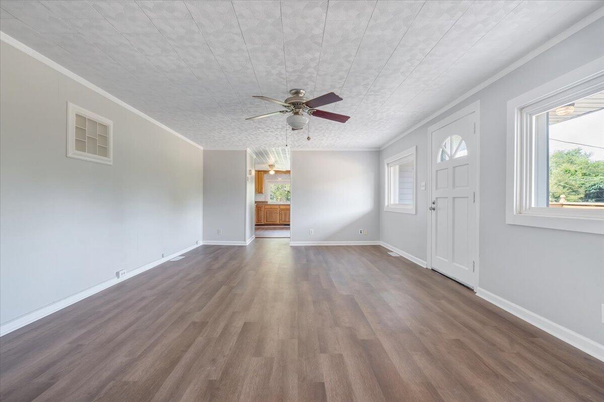 6058 Old Rte 11 Dublin, VA 24084 - Photo 5 of 42 05-MIB06950